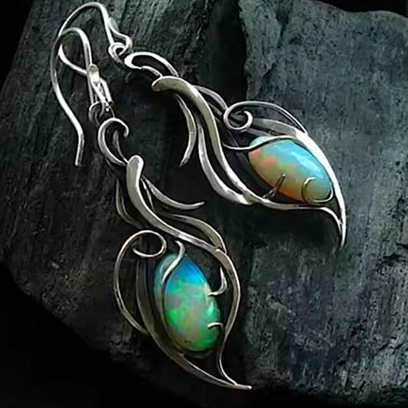 Vintage Opalescent Silver Dangle Earrings Bohemian Tribal Artisan Handmade - Picture 2 of 7